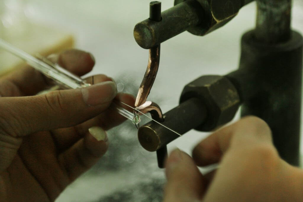 2:GLASS STEM